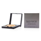 Laura Mercier 